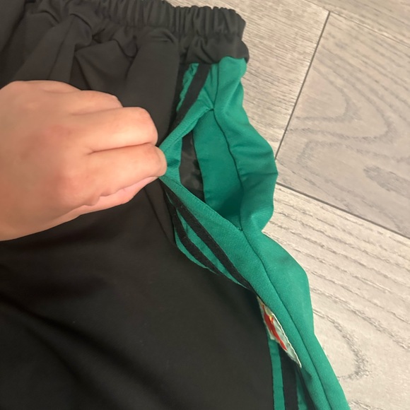 Matching set - Picture 2 of 5